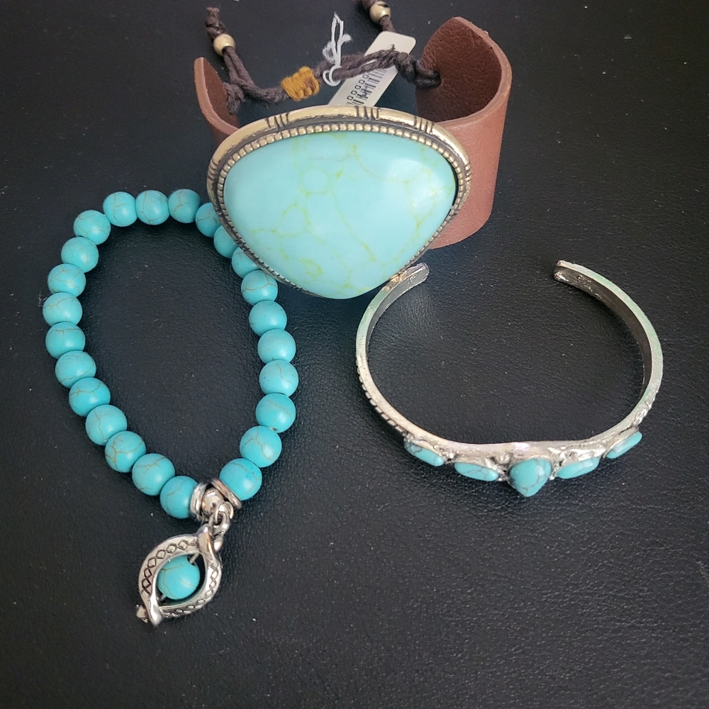 Turqouise fashion bracelet lot